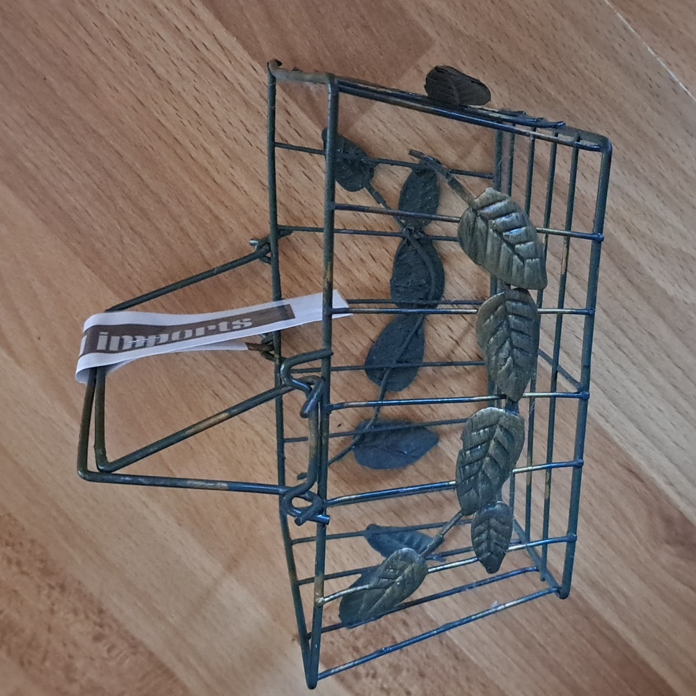 Drew's pick: Wire hanging  Basket